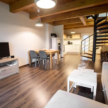 Apartmán - *