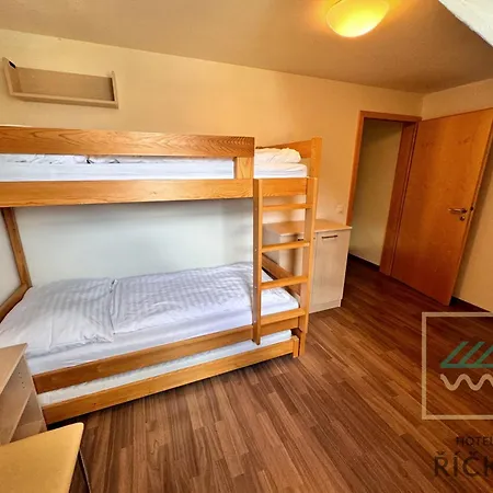Apartment Pod Zakletym - Ricky (Hradec Kralove)