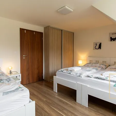 Apartment Pod Zakletym - Ricky (Hradec Kralove)